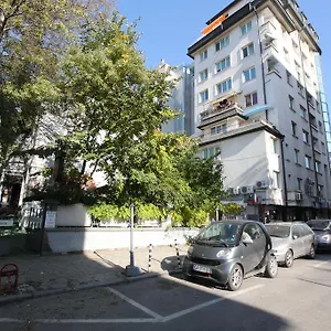 & Restaurant The House 2*, סופיה בולגריה